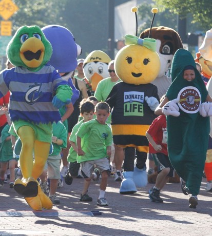 Kids and Mascot Dash